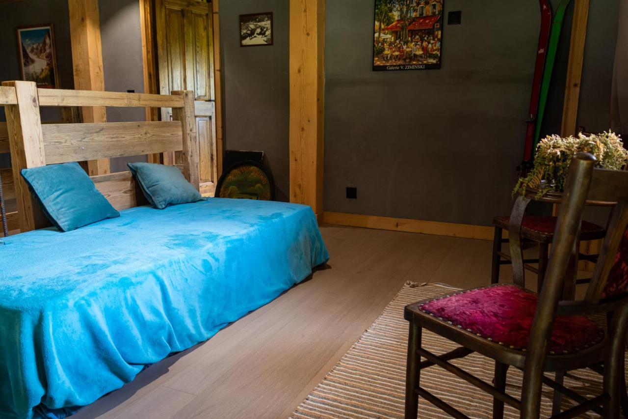 Le De Vincent Chalet Cordon